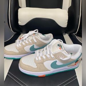 nike jarritos sb women 8 US (run small like 7 US)